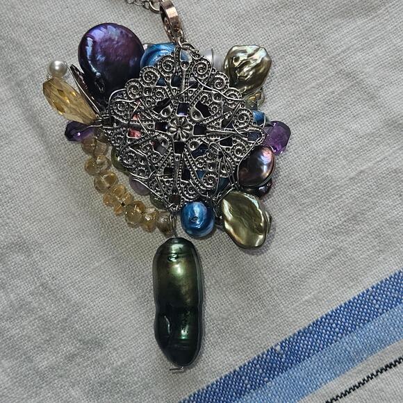 New!! One of a Kind Cluster Pendant Necklace by K Journey - Picture 5 of 5
